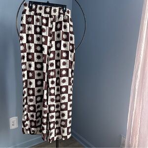 Stylish Wide Leg Pants in Brown and White